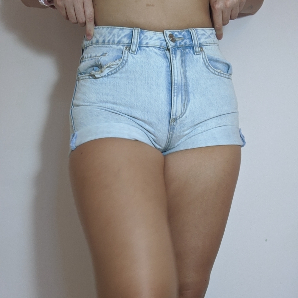 Super cute garage brand jean shorts shorts